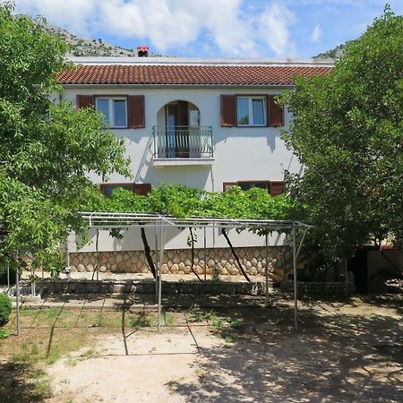 Lumbrela Apartments Starigrad Paklenica Exterior photo
